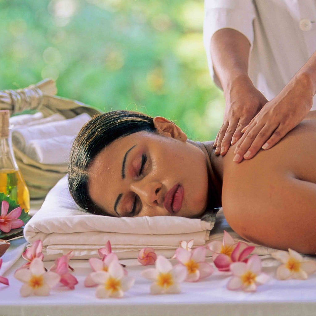 Aromatherapy Full Body Massage 60 Min