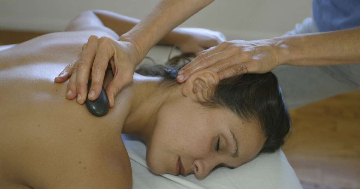 Neck Massage Techniques for Pain &  Stiffness